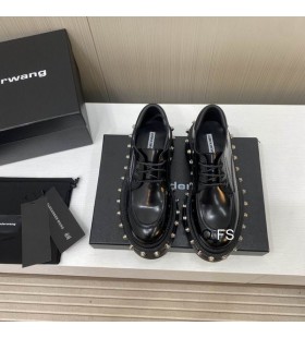 Alexander Wang Kvinders Carter Læder Platform Loafers Med Nitter I Sort